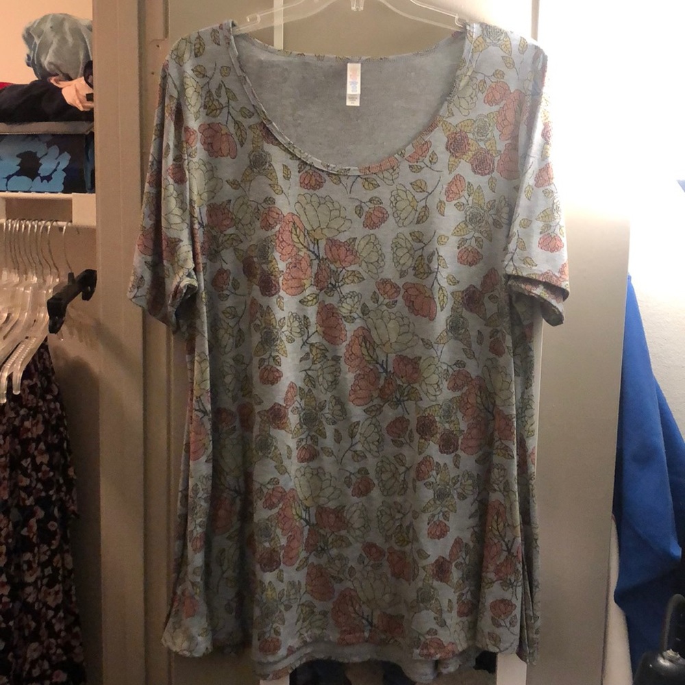 LuLaRoe Floral Tunic